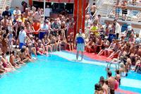 The bellyflop competition begins!