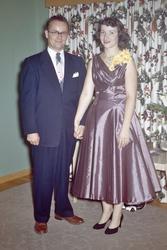 1955 - Wedding: Bud Foster & wife.jpg